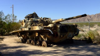 Sean's pictures - Chiriaco Summit (L77) - Patton tank museum