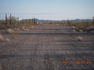 689 7r6. Windmill airstrip - N8377W in the distance