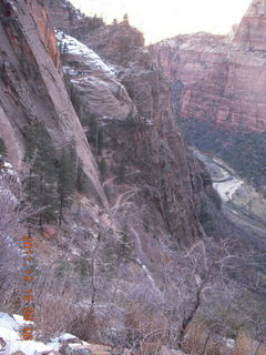 96 7sf. Zion National Park - Hidden Canyon hike