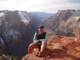 1740 7sf. Zion National Park - Observation Point hike - summit - Adam