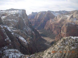 304 7sf. Zion National Park - Observation Point hike