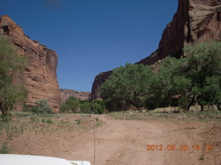 Canyon de Chelly tour - ancient dwellings