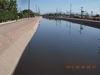 canal view from bridge in Scottsdale