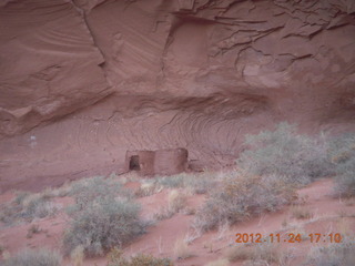 Monument Valley tour - ancient dwelling