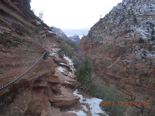 Zion National Park - Angels Landing hike - chains