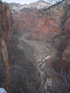 Zion National Park - Angels Landing hike - chains