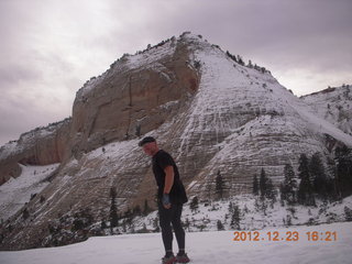 Zion National Park - Angels Landing hike - West Rim trail - Adam (tripod)