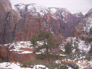 255 84p. Zion National Park - Angels Landing hike - West Rim trail