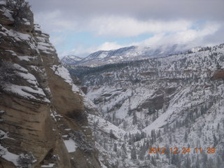 188 84q. Zion National Park - cloudy, foggy Observation Point hike