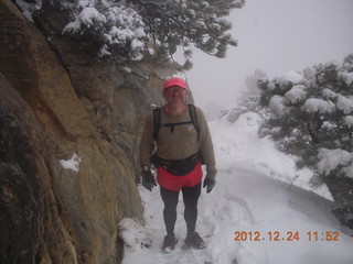 196 84q. Zion National Park - cloudy, foggy Observation Point hike - Adam