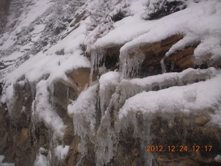 Zion National Park - cloudy, foggy Observation Point hike - icicles