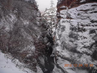 226 84q. Zion National Park - cloudy, foggy Observation Point hike - leaving Echo Canyon