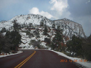 273 84q. Zion National Park - drive