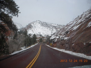 Zion National Park - drive - Checkerboard Mesa