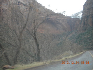 321 84q. Zion National Park - drive