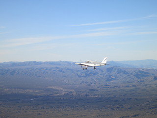 1095 86q. Sean G grapevine pictures - N8377W in flight