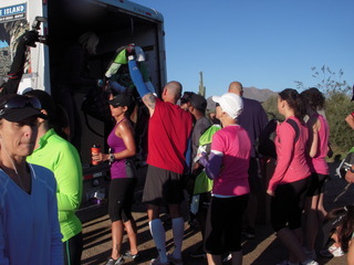 Mountain to Fountain 15 Km race - start crowd
