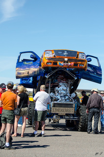 Yaseen's pictures - monster truck at Cactus Fly-in