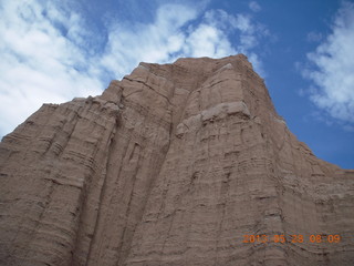 Caineville Wash Road - Temple of the Moon