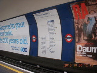 121 8ew. London tube station