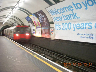124 8ew. London tube train