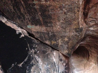 100 8gv. Cave Valley hike - second cave - petroglyphs