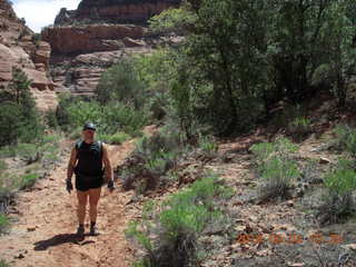 2268 8m4. Canyon de Chelly - Spider Rock hike - Adam