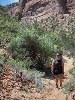 2273 8m4. Canyon de Chelly - Spider Rock hike - Adam