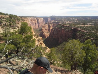 2278 8m4. Canyon de Chelly - Spider Rock hike - Adam's cap