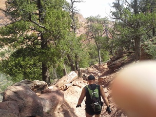 2279 8m4. Canyon de Chelly - Spider Rock hike - Adam