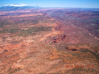 59 8md. aerial - Piute area