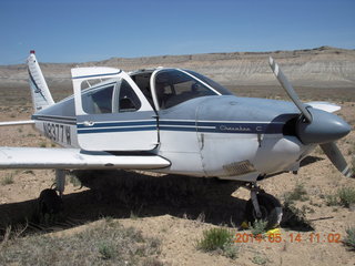 Mike T taking the radios out of n8377w