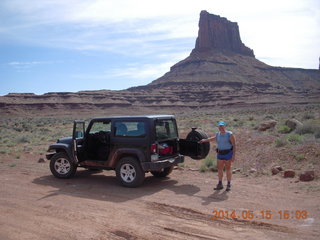 Canyonlands National Park - Lathrop hike - Jeep + Adam on White Rim Road