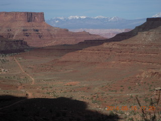 395 8mf. Canyonlands National Park - Shaefer switchbacks drive