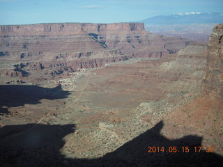 411 8mf. Canyonlands National Park - Shaefer switchbacks drive