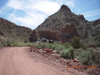 Onion Creek drive - oncoming vehicles