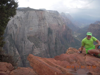 2444 8t1. Zion National Park - Observation Point hike - summit - Adam