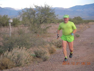 Grapevine airstrip camping trip - Adam morning run - tripod and timer