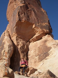 123 8v3. Arches National Park - Devils Garden hike - Adam at Dark Angel