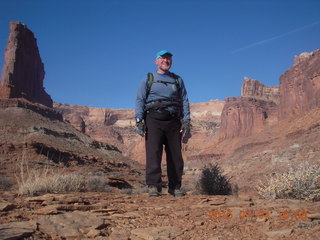 Canyonlands National Park - Lathrop trail hike - big rocks