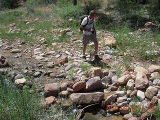 99 8zv. Beaver Creek Canyon hike - Shaun M