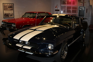 Gateway car museum - Oldsmobile F88 concept car 1954