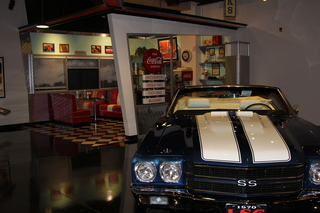 Gateway car museum - Corvette