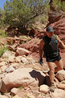 2674 8zv. Beaver Creek Canyon hike - Adam