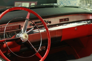 Gateway car museum - Duesenberg wheel