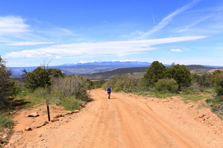 149 8zw. drive to Calamity Mine - very tough side road - Adam running