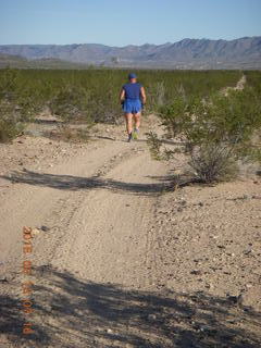 2908 98d. Alamo Lake run - Adam running