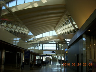 6 98q. LAX international terminal