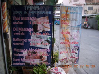 139 98t. Bangkok - massage sign