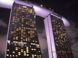 236 98v. Singapore MBS at night